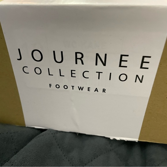 Brand new leather over the knee boots. - Picture 6 of 6